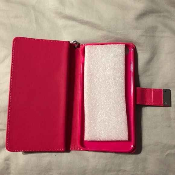 iPhone 7+ wallet phone case. - Picture 3 of 6